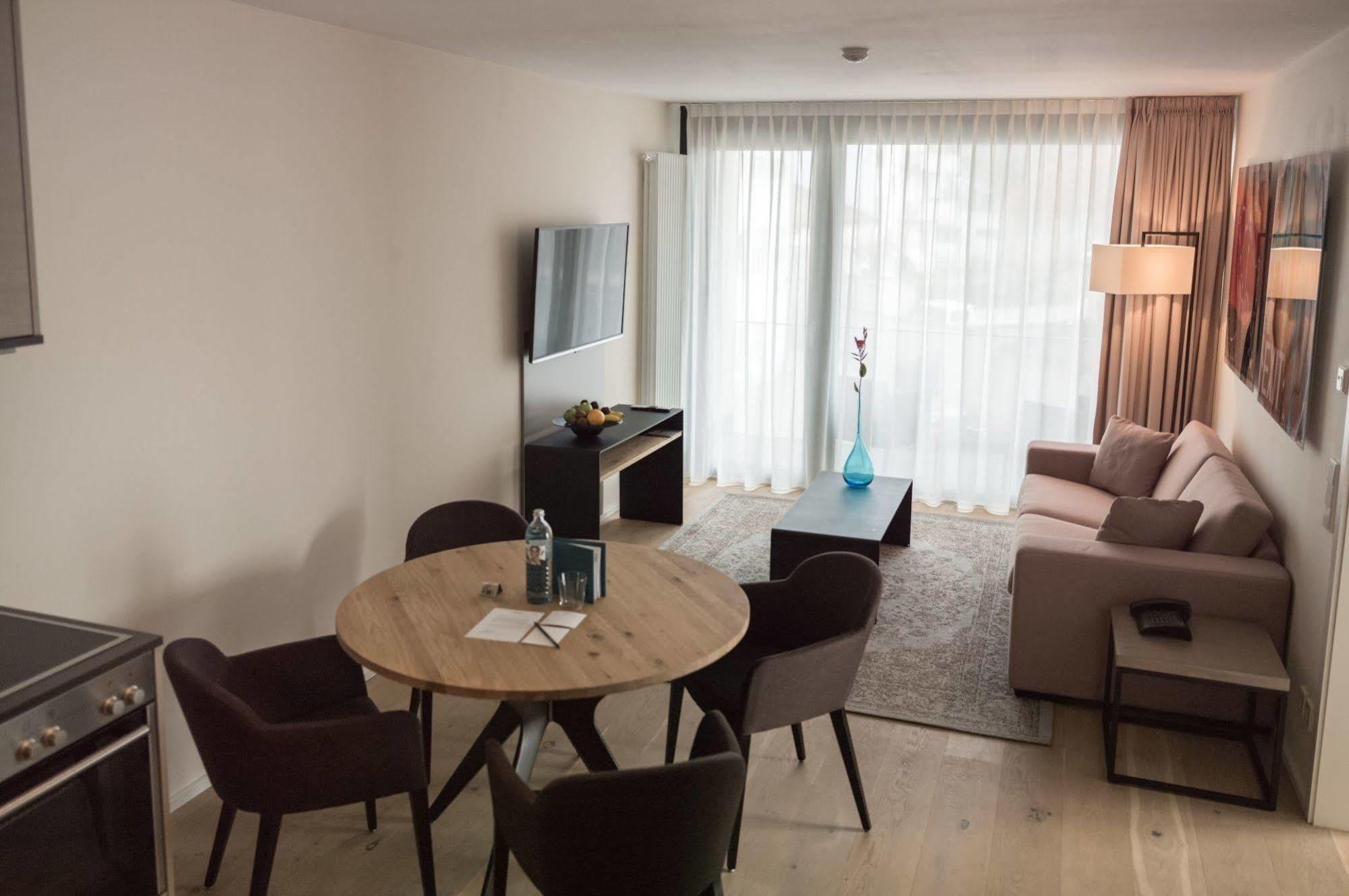 Suytes Aparthotel Heidelberg Bagian luar foto