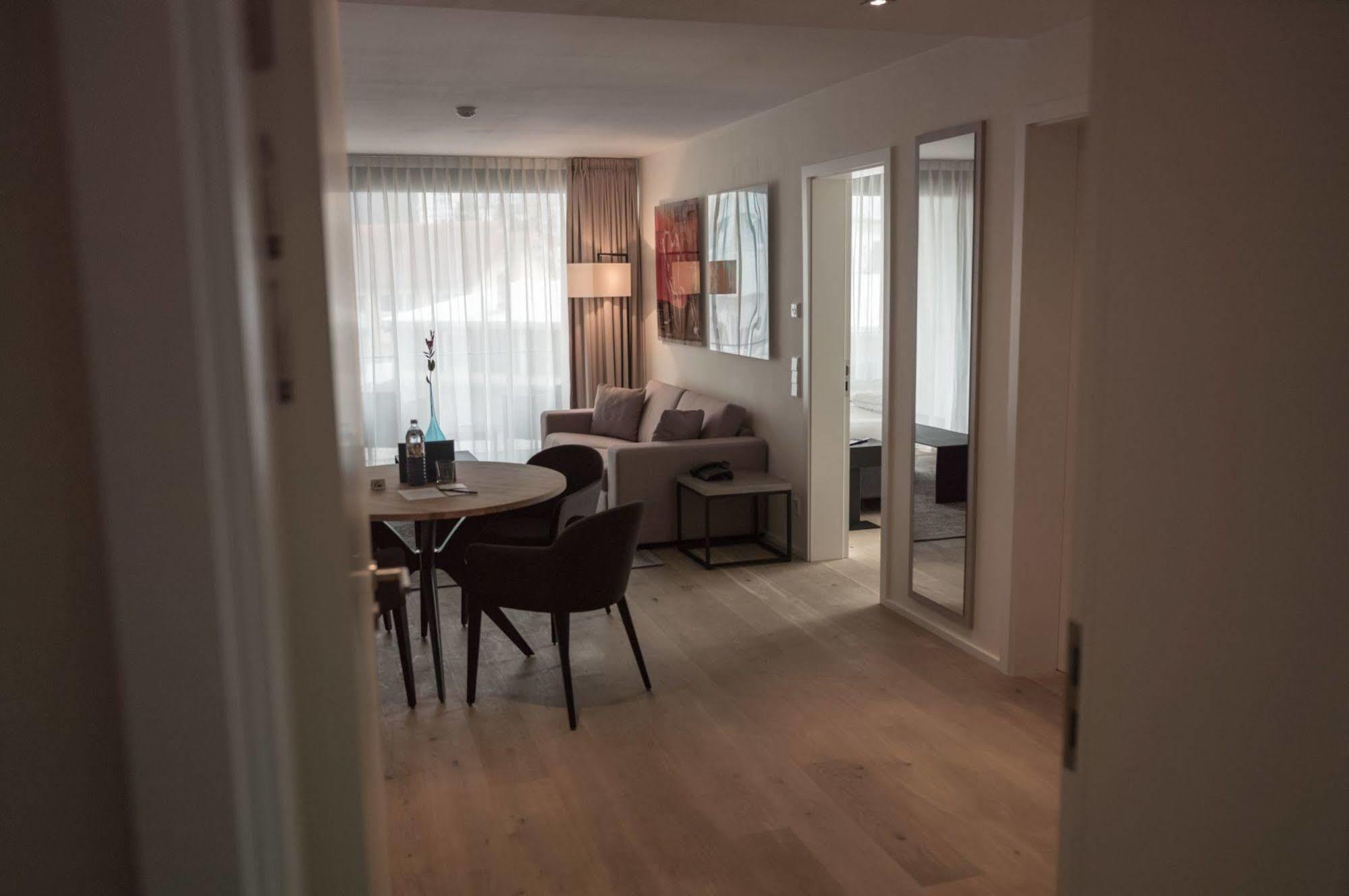 Suytes Aparthotel Heidelberg Bagian luar foto