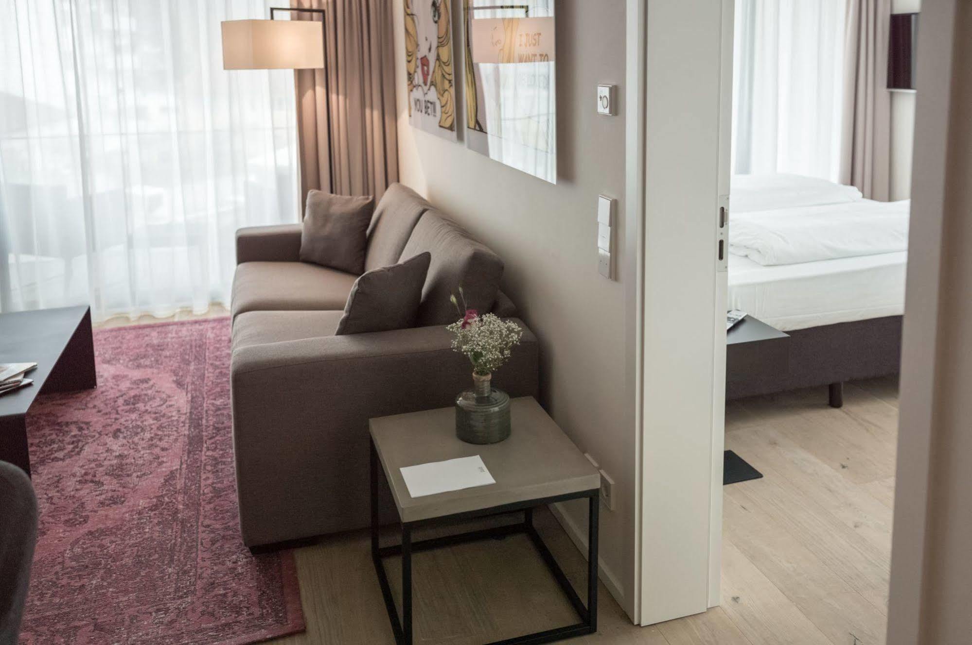 Suytes Aparthotel Heidelberg Bagian luar foto